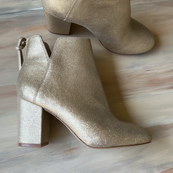 Aldo Dominicaa Gold Glitter Ankle Boots - Picture 3 of 14